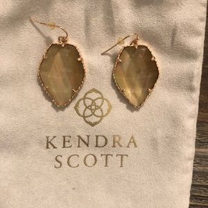 Kendra Scott Rose Gold drop earrings